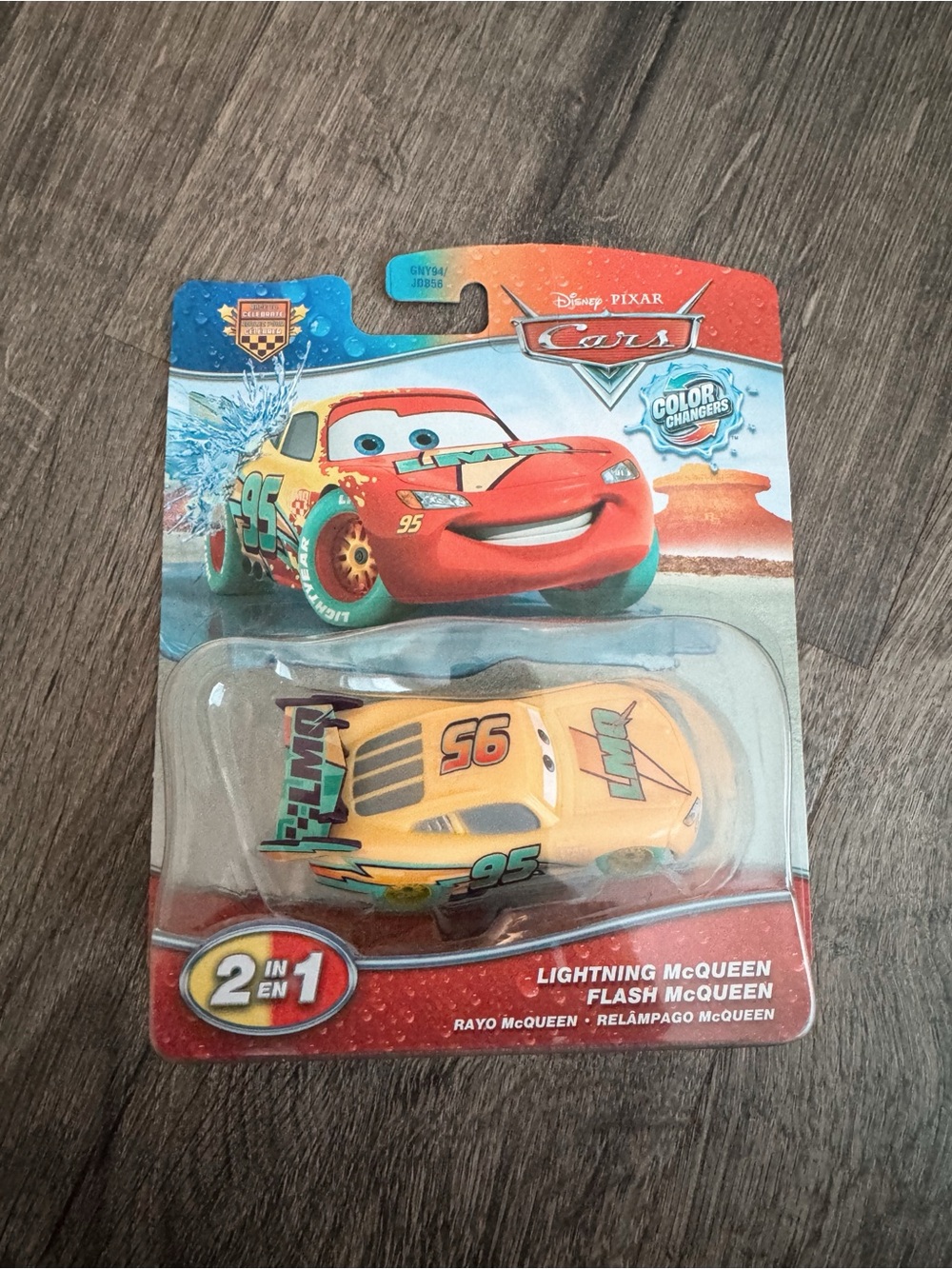 Disney Pixar Cars Race to Celebrate Color Changer Lightning McQueen Diecast Car